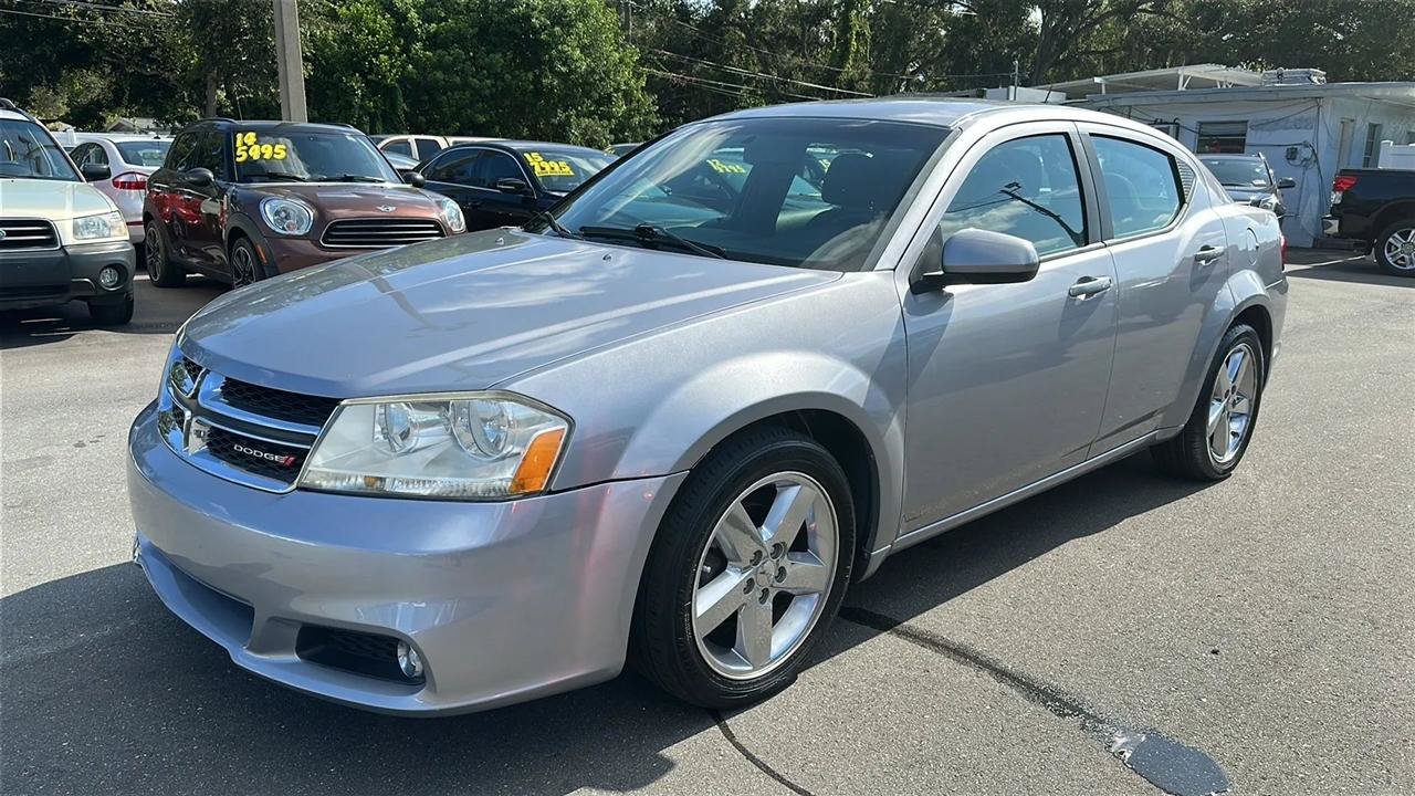Used 2013 Dodge Avenger SXT FWD image 14