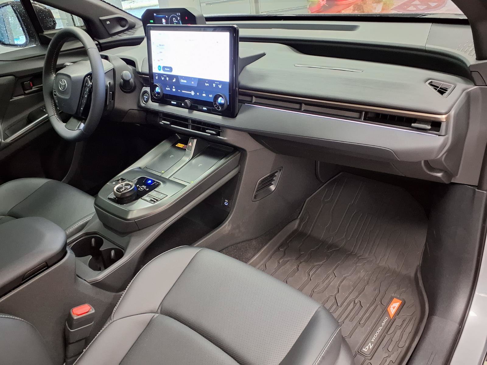 Used 2026 Toyota bZ Woodland AWD/4WD image 9