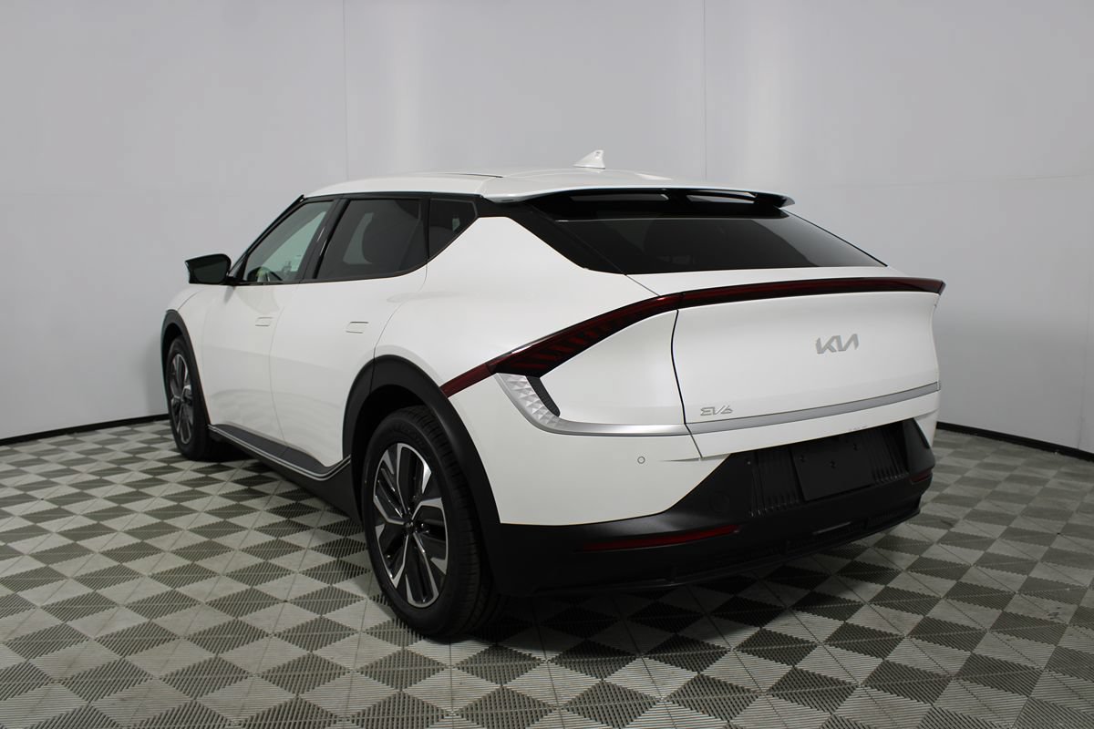 Used 2024 Kia EV6 Light RWD image 27