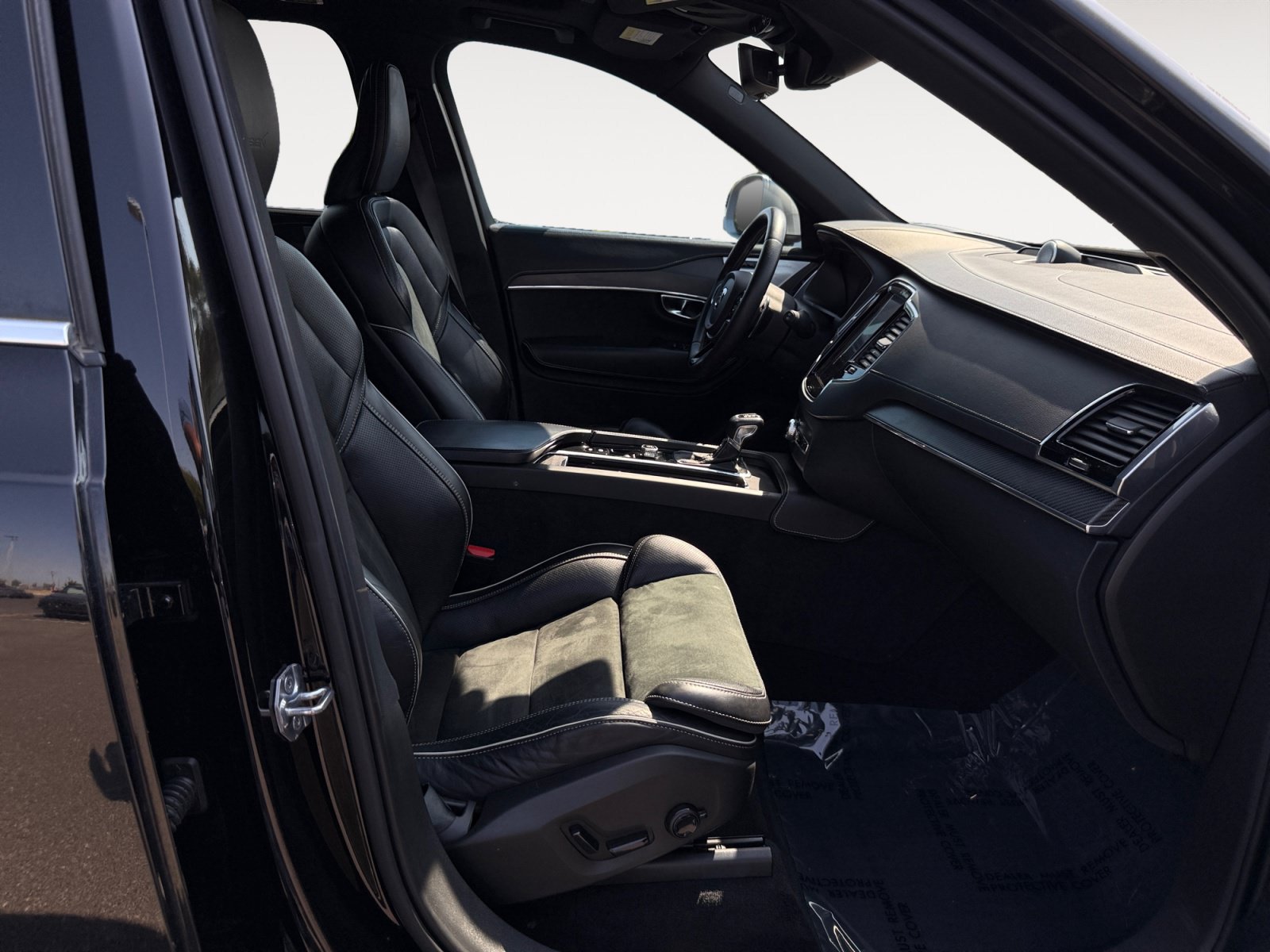 Used 2019 Volvo XC90 T6 R-Design w/ Advanced Package AWD/4WD image 19
