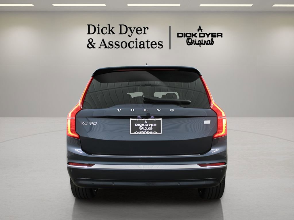 Certified 2024 Volvo XC90 T8 Plus w/ Protection Package image 3