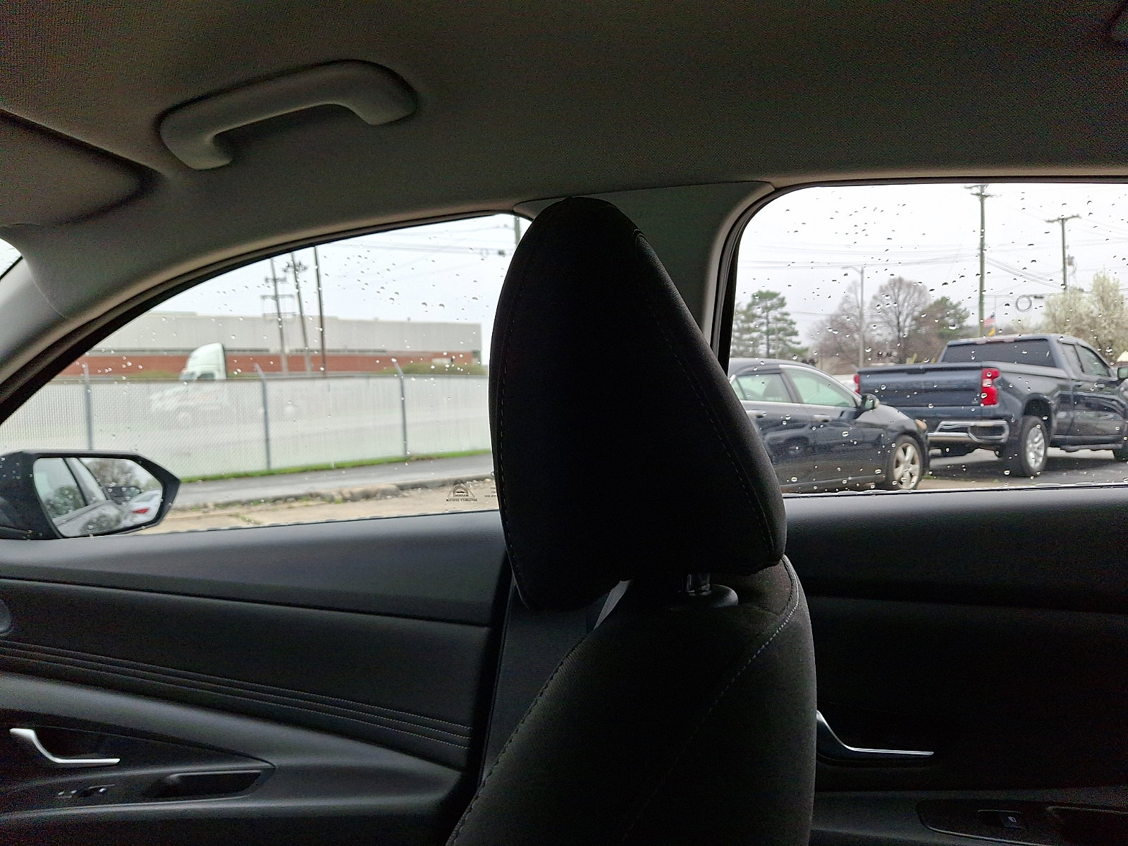 Used 2023 Hyundai Elantra SEL w/ Convenience Package image 17