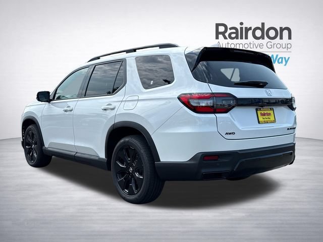 Certified 2026 Honda Pilot Black Edition image 5