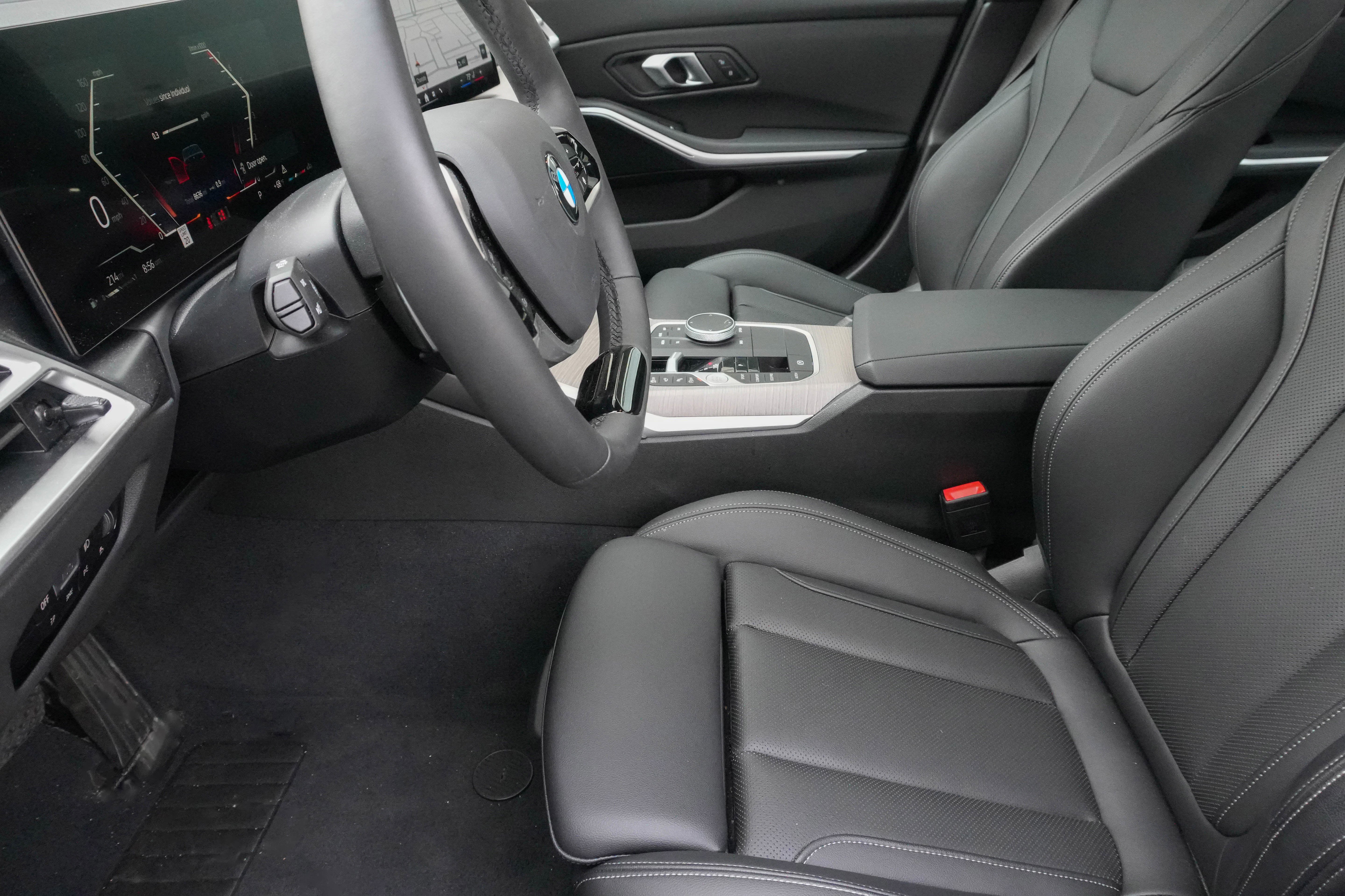 Certified 2025 BMW 330i xDrive Sedan image 12