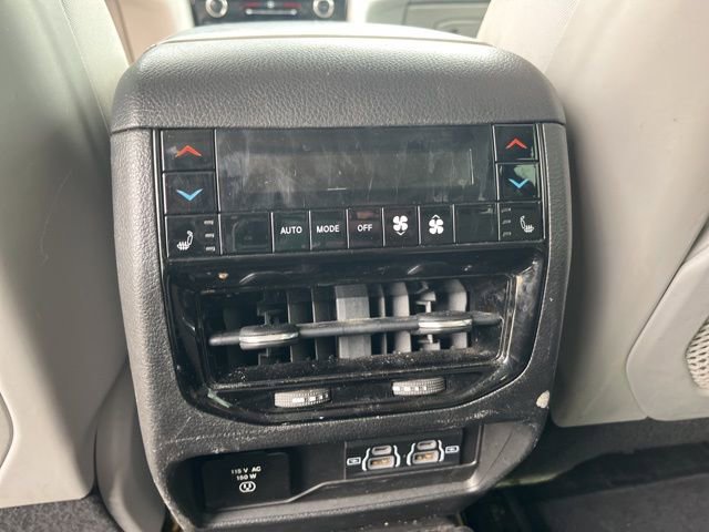 Used 2022 Jeep Grand Cherokee L Overland w/ Luxury Tech Group IV image 21