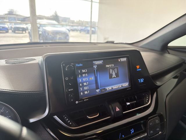 Used 2018 Toyota C-HR XLE image 22