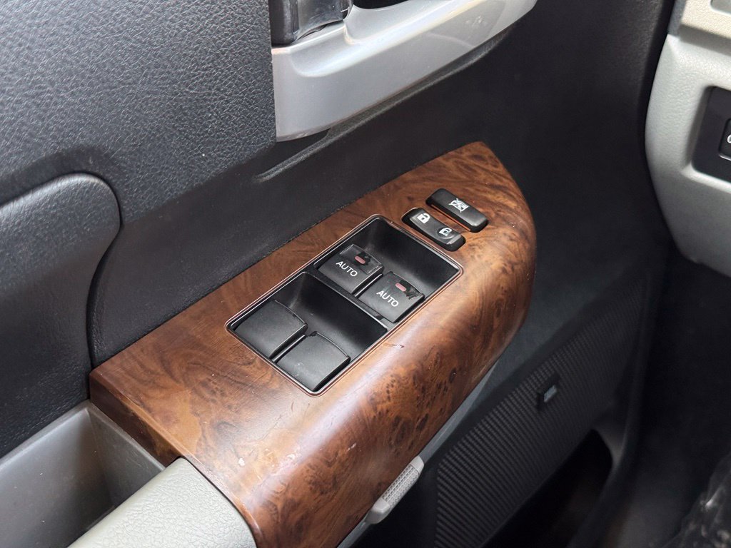 Used 2013 Toyota Tundra Platinum AWD/4WD image 32