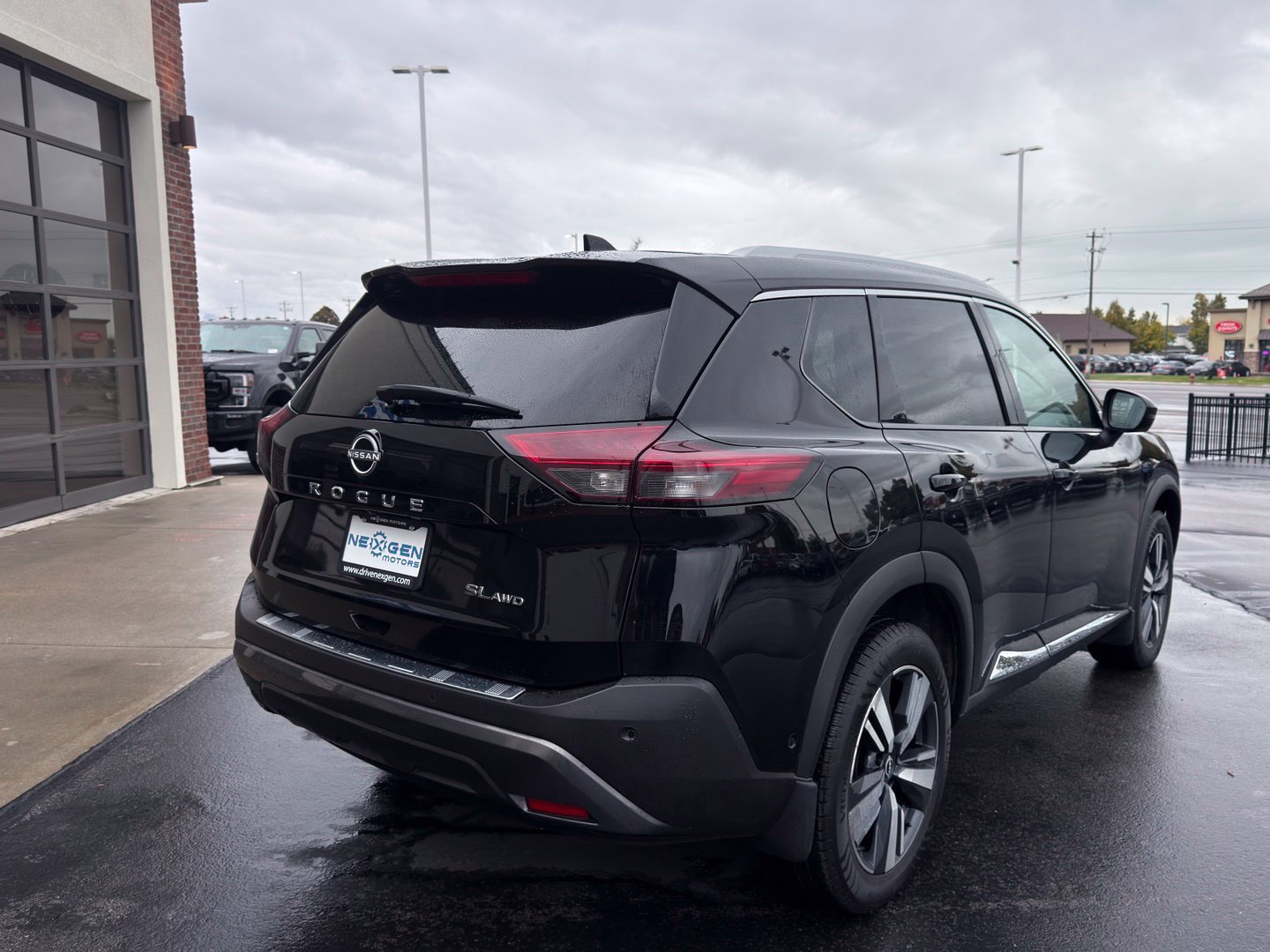 Used 2023 Nissan Rogue SL w/ SL Premium Package AWD/4WD image 33