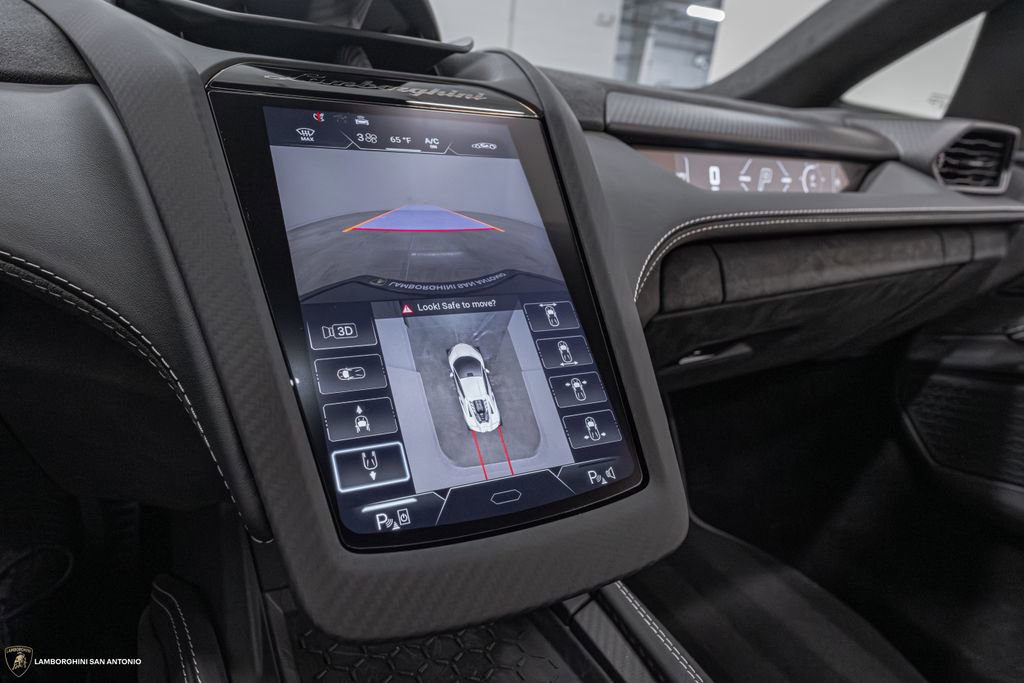Used 2026 Lamborghini Revuelto AWD/4WD image 42