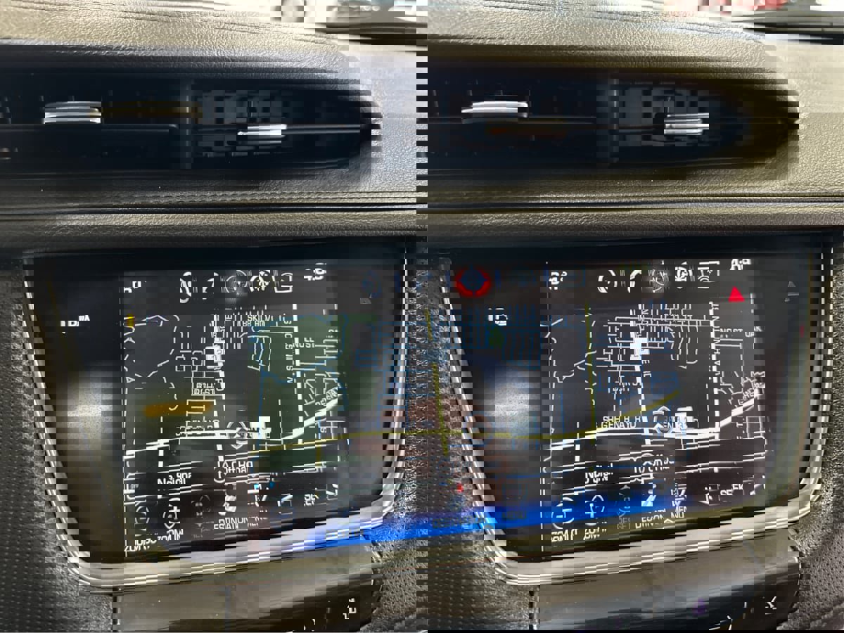 Used 2018 Cadillac XT5 Premium Luxury FWD image 29