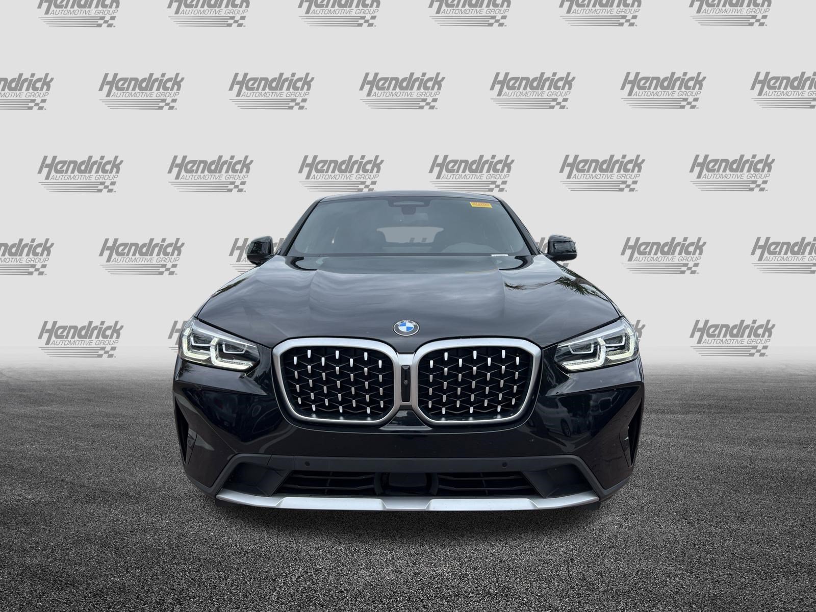 Certified 2023 BMW X4 xDrive30i w/ Premium Package AWD/4WD image 3
