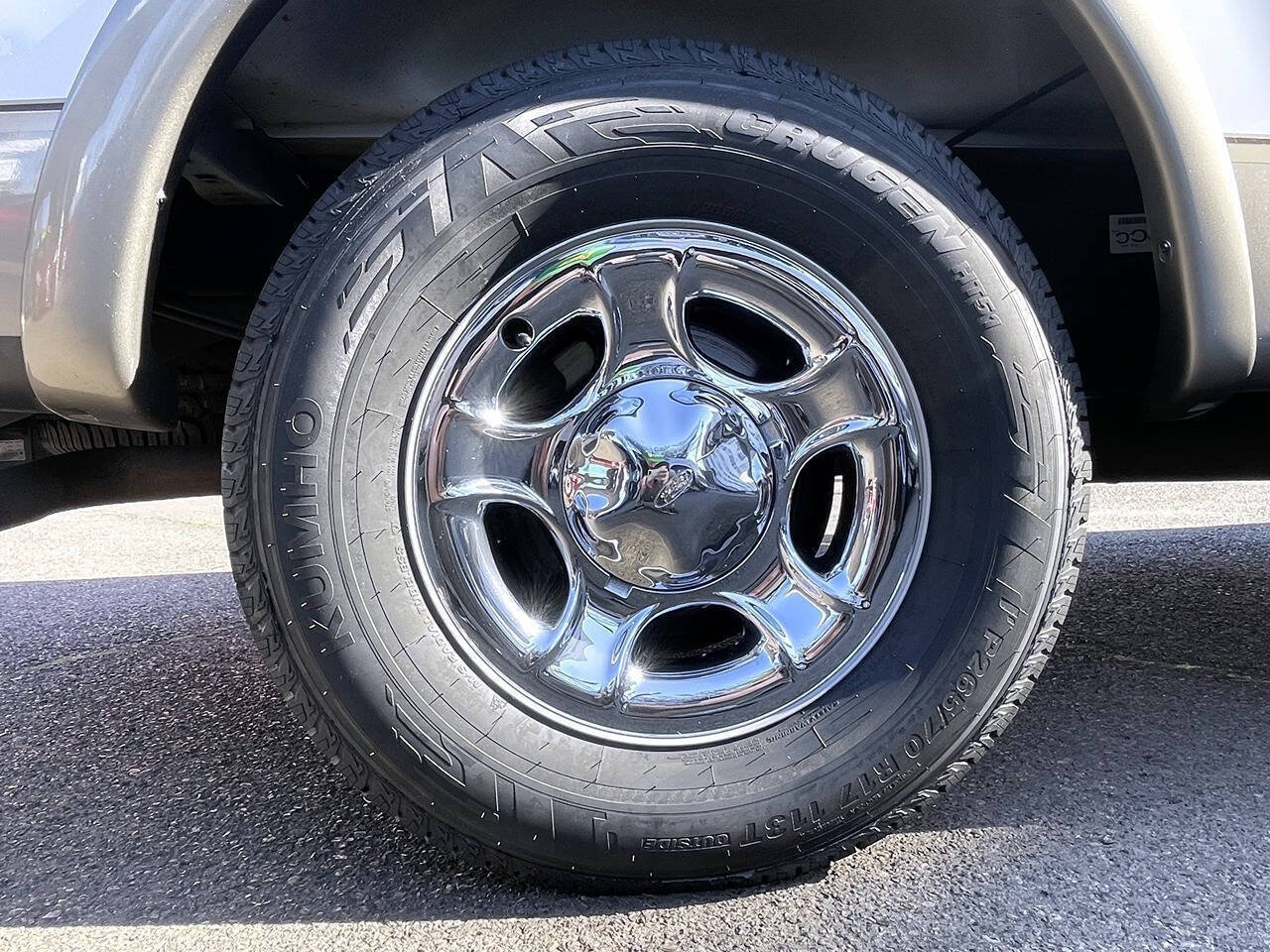 Used 2003 Ford F150 Lariat RWD image 15