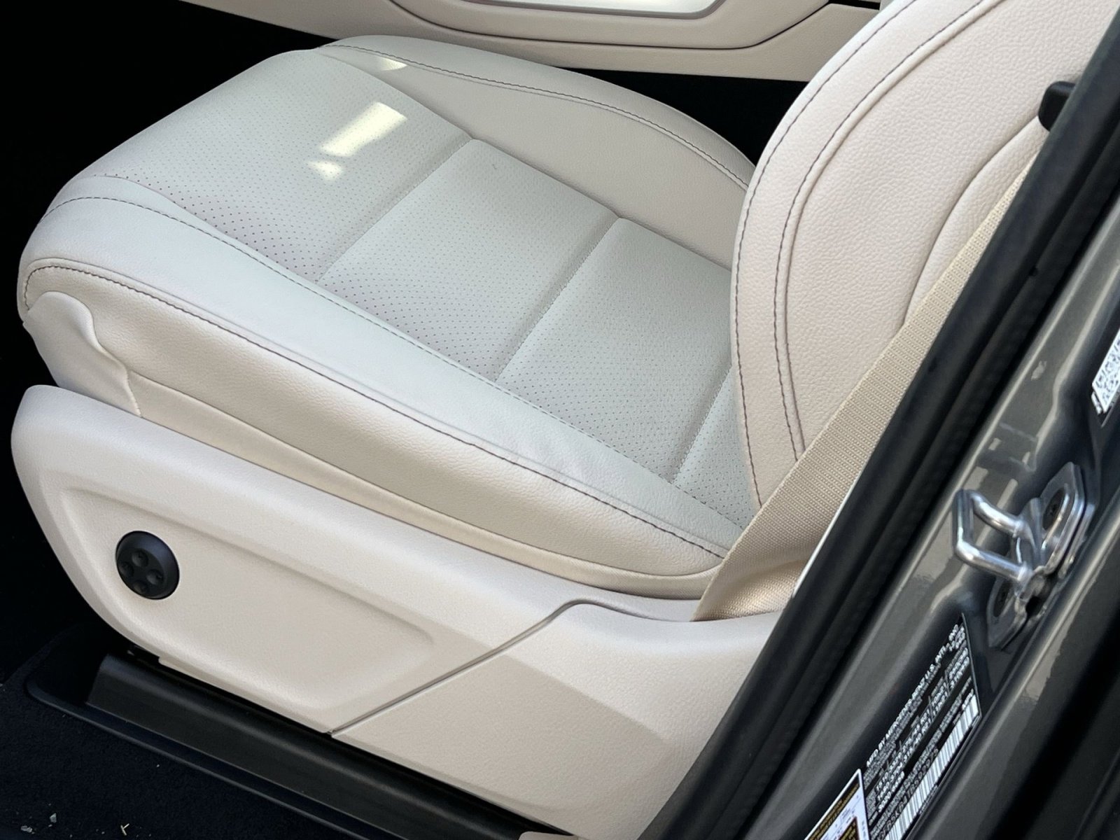 New 2026 Mercedes-Benz GLE 450 4MATIC image 12