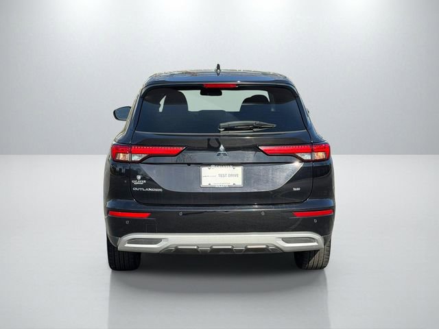 Used 2023 Mitsubishi Outlander SE image 6
