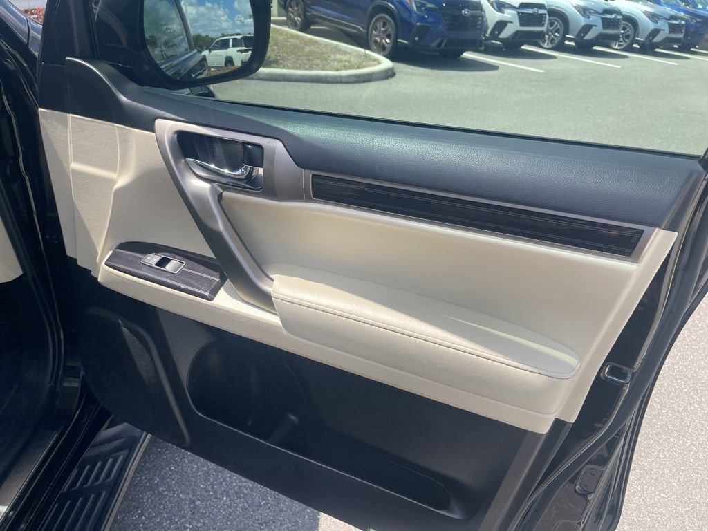 Used 2021 Lexus GX 460 Premium image 40