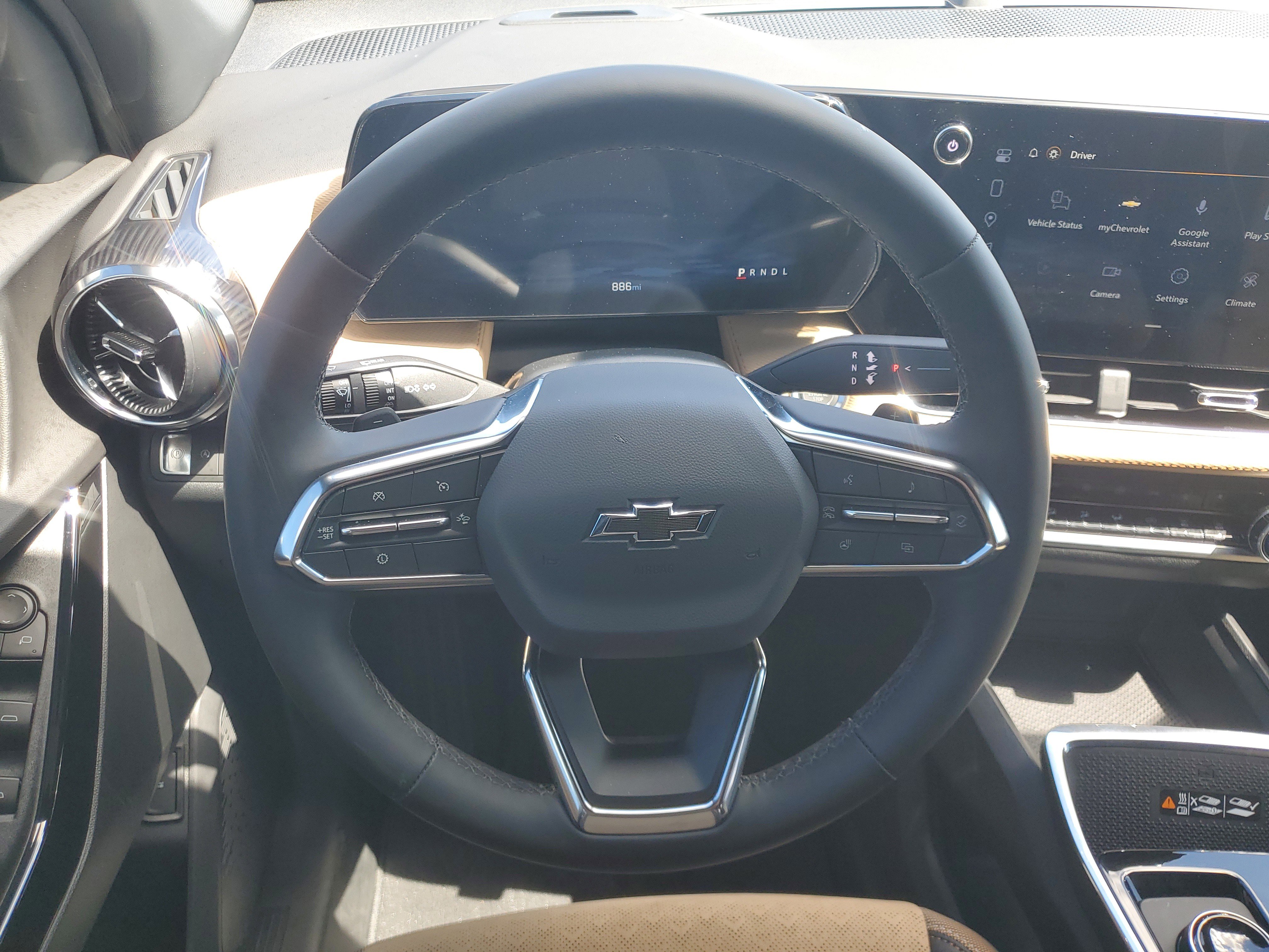 Used 2026 Chevrolet Equinox ACTIV w/ Convenience Package III image 17