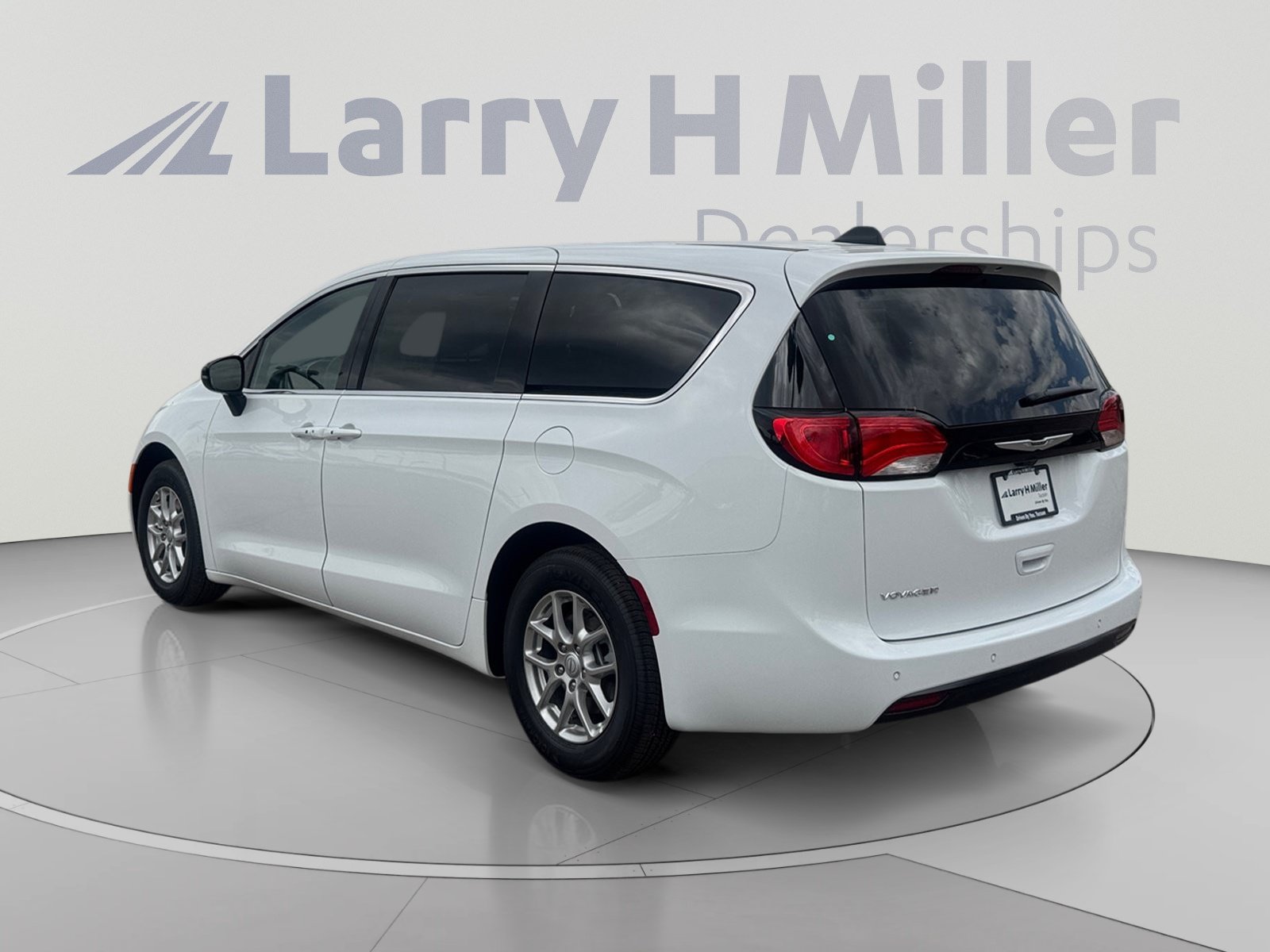 New 2026 Chrysler Voyager LX FWD image 3