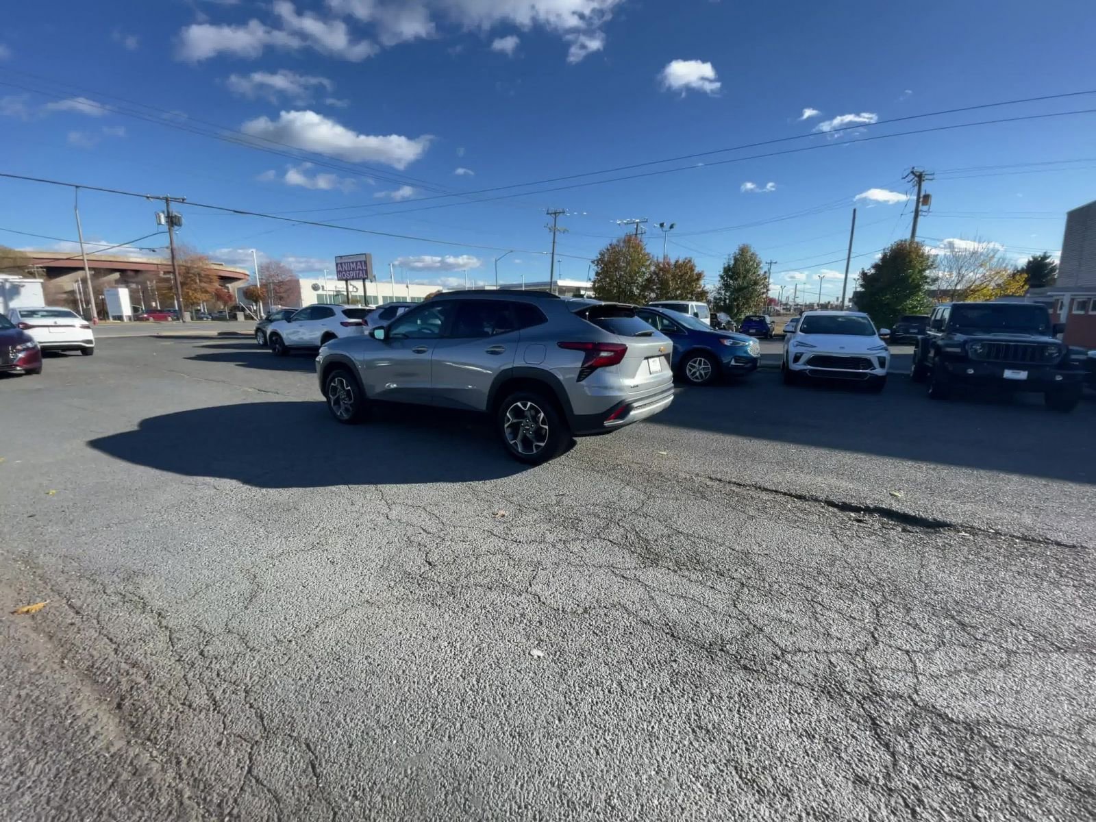 Used 2025 Chevrolet Trax LT image 15