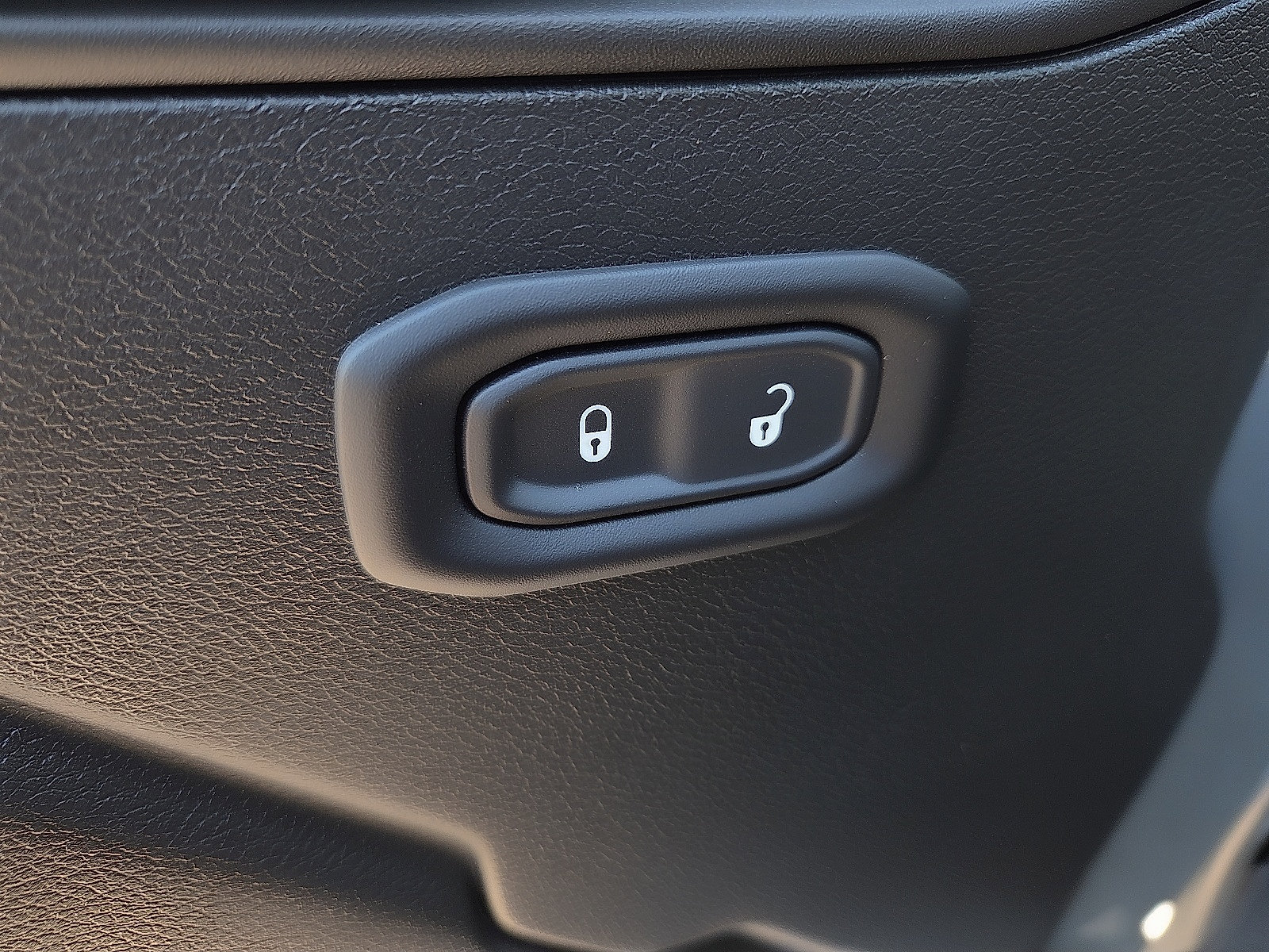 New 2026 Jeep Gladiator Sport AWD/4WD image 15