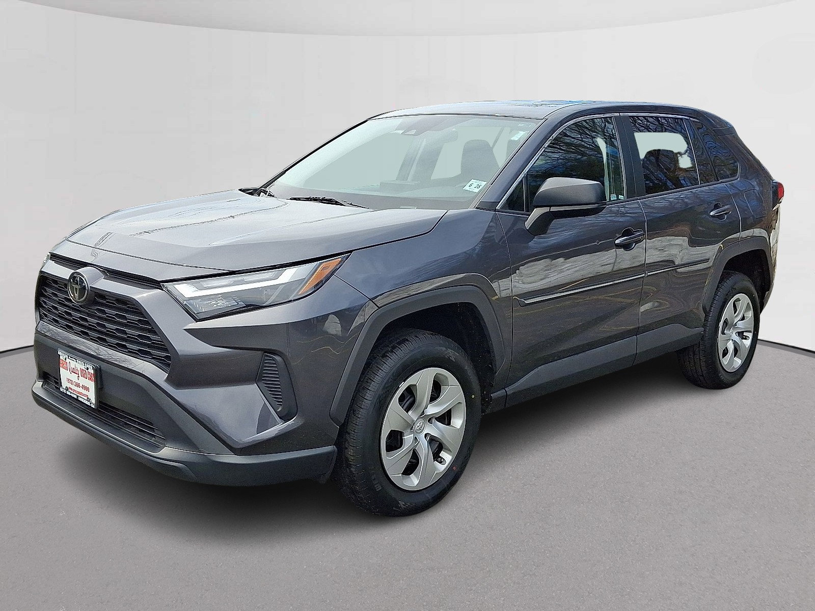 Used 2023 Toyota RAV4 LE image 4