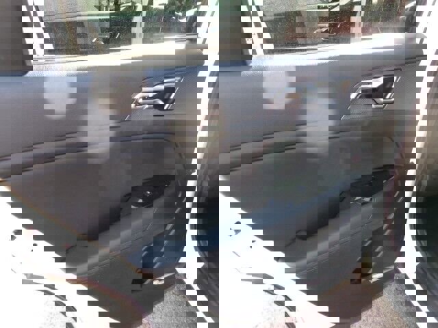 Used 2025 Kia Sportage SX image 17