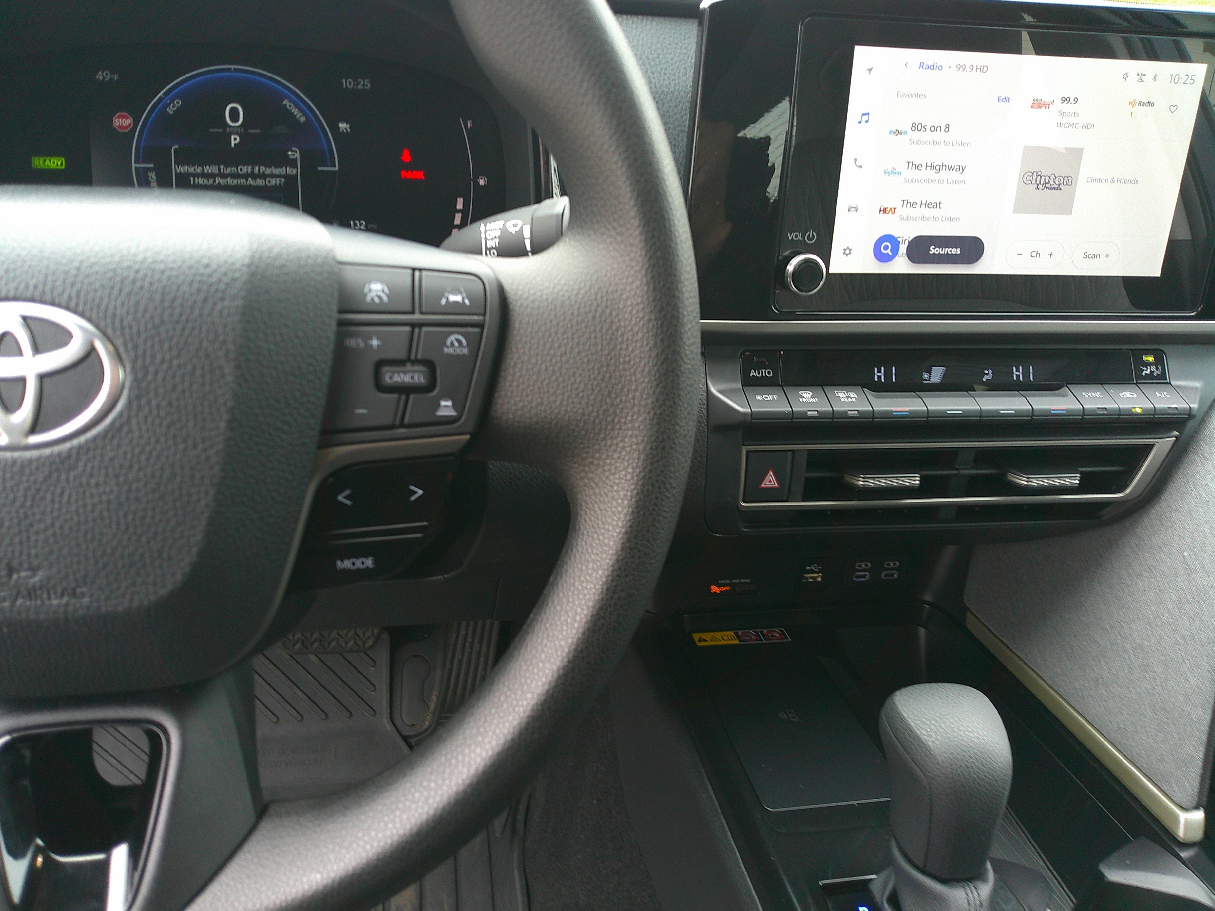 Used 2025 Toyota Camry LE image 21