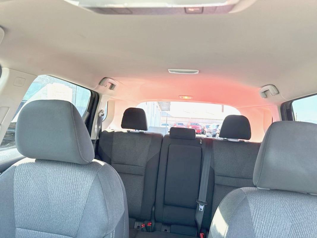 Used 2025 Nissan Rogue SV image 20