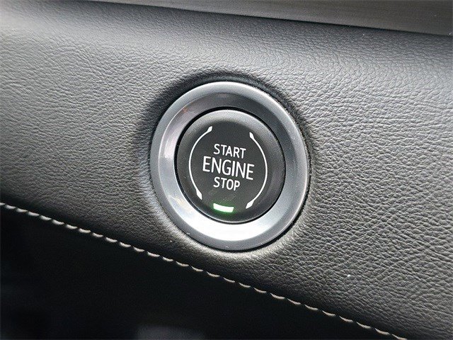 Used 2021 Cadillac Escalade ESV Premium Luxury image 24