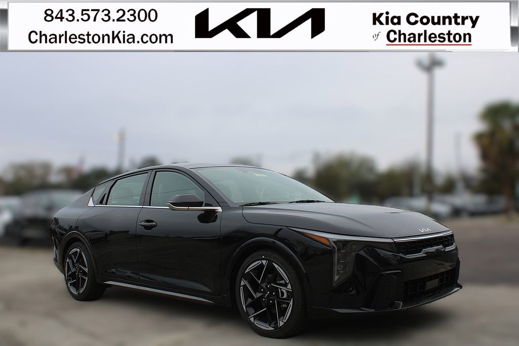 New 2025 Kia K4 GT-Line image 1