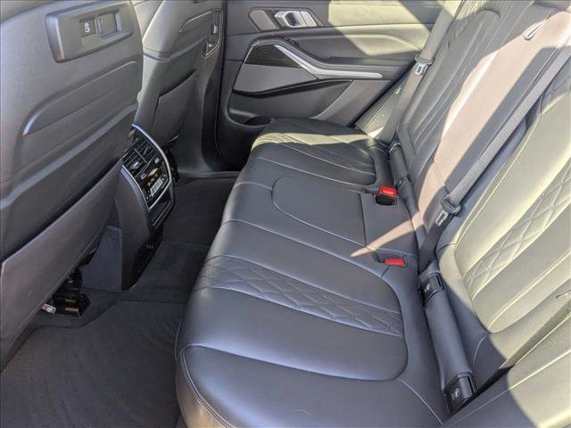 Used 2021 BMW X5 xDrive40i w/ Executive Package image 19