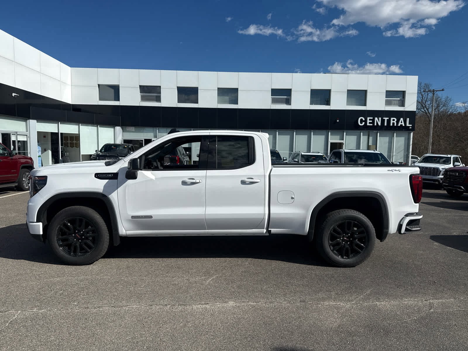 New 2026 GMC Sierra 1500 Elevation w/ Preferred Package AWD/4WD image 2