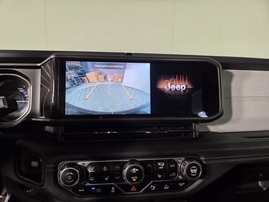 Certified 2025 Jeep Wrangler Sahara w/ Safety Group image 18