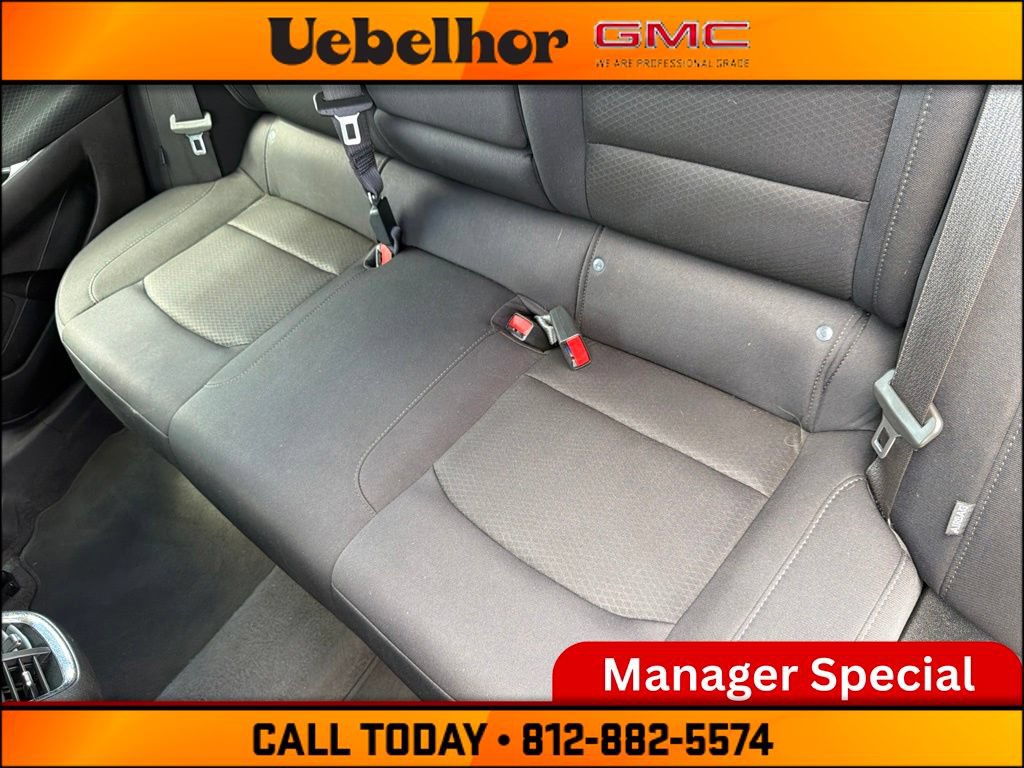 Used 2024 Chevrolet Malibu LT FWD image 17