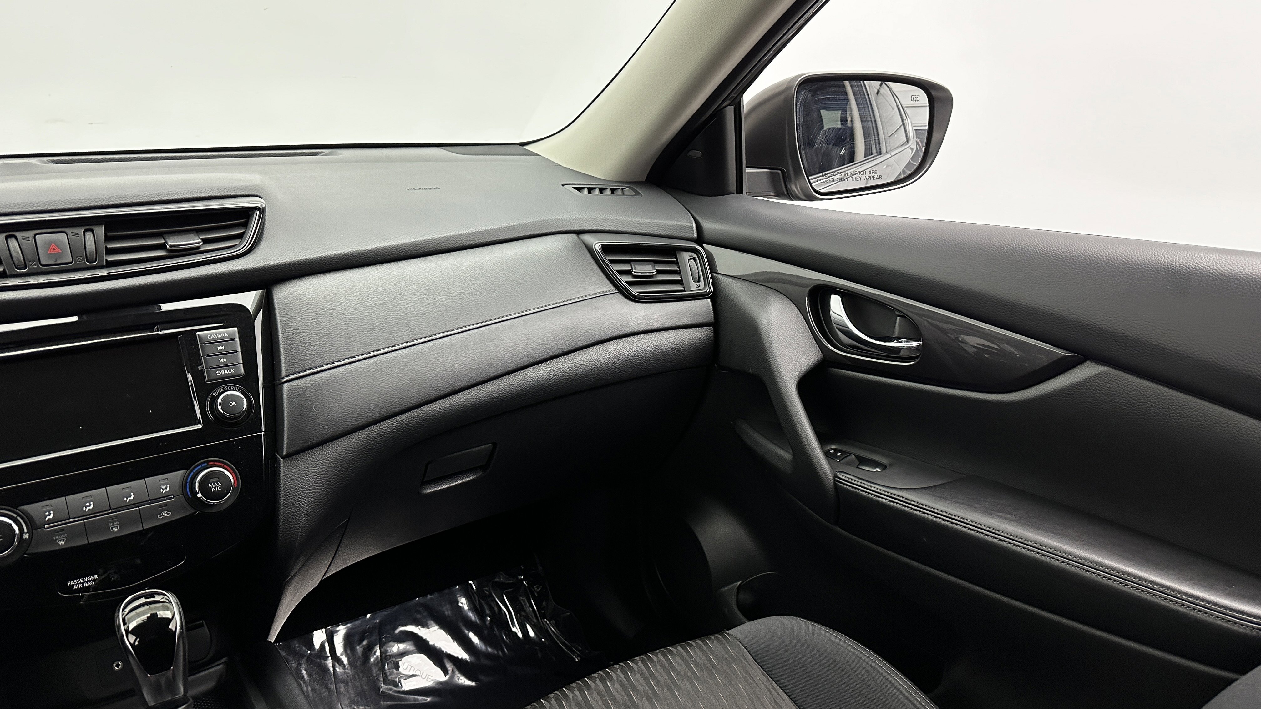Used 2019 Nissan Rogue S w/ Special Edition Package image 27