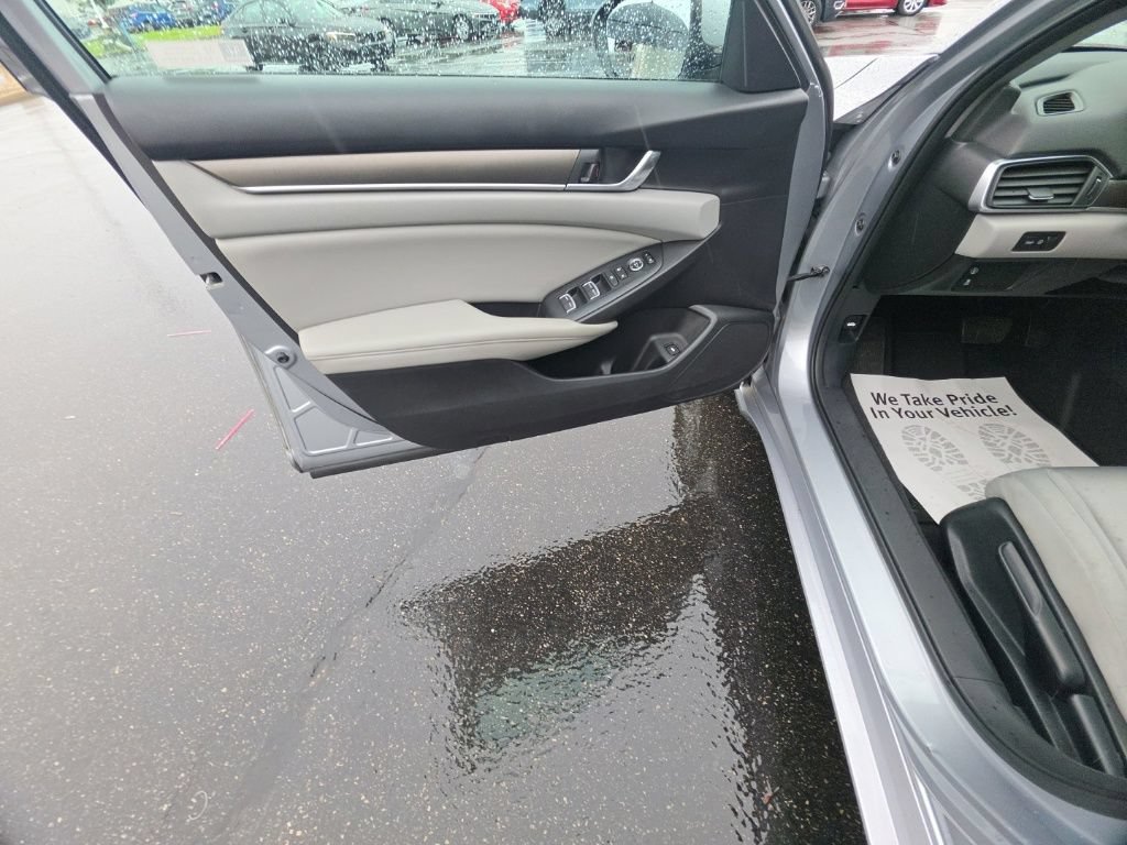 Used 2019 Honda Accord LX image 11