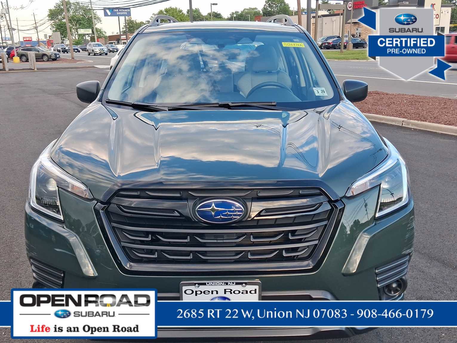 Used 2024 Subaru Forester AWD/4WD image 2