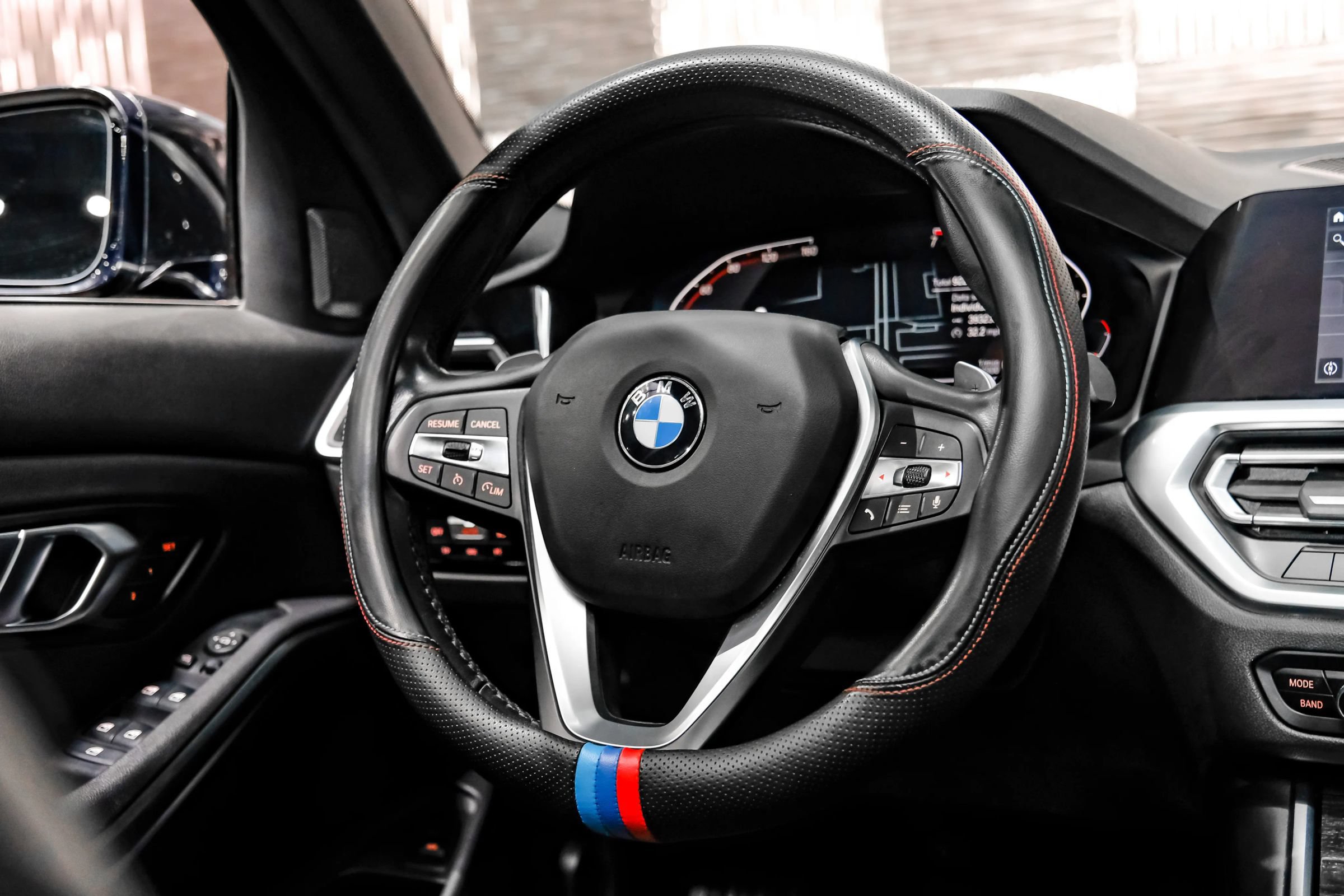 Used 2021 BMW 330i Sedan w/ Driving Assistance Package RWD image 15