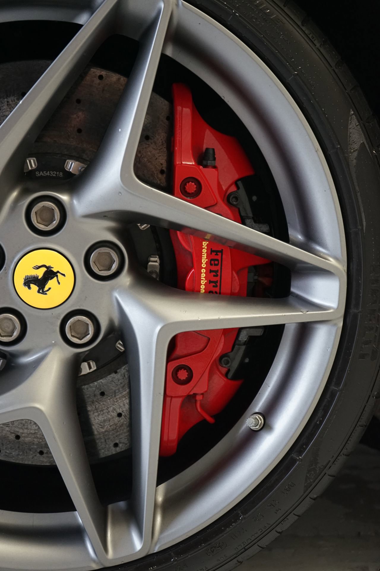 Used 2021 Ferrari F8 Tributo image 39