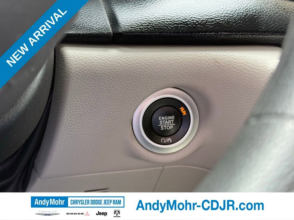 Used 2018 Chrysler Pacifica Touring Plus FWD image 19