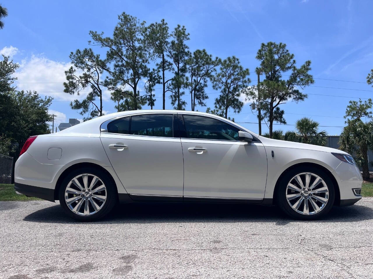 Used 2014 Lincoln MKS AWD w/ Equipment Group 201A image 9