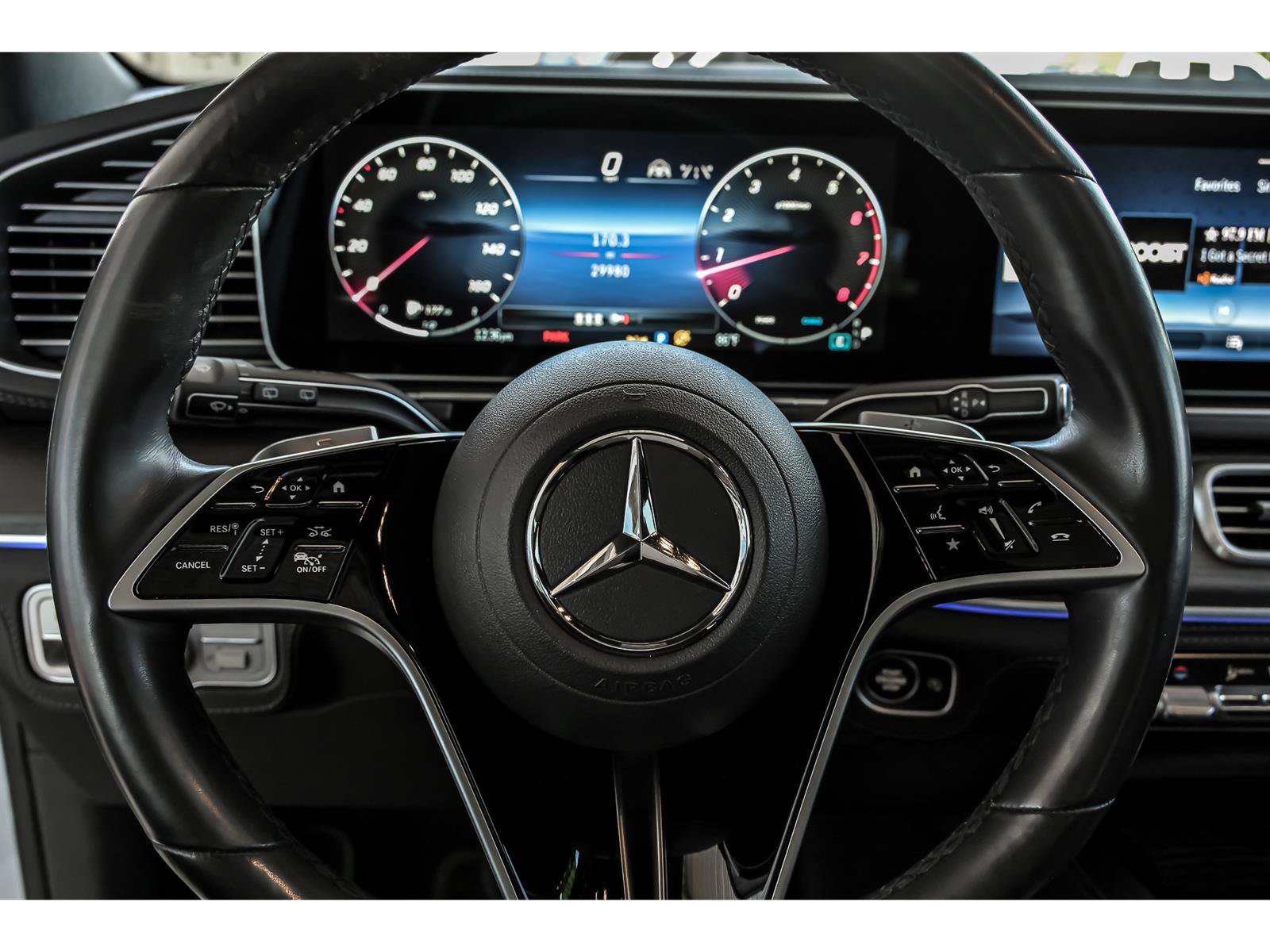 Certified 2024 Mercedes-Benz GLE 450 4MATIC image 17