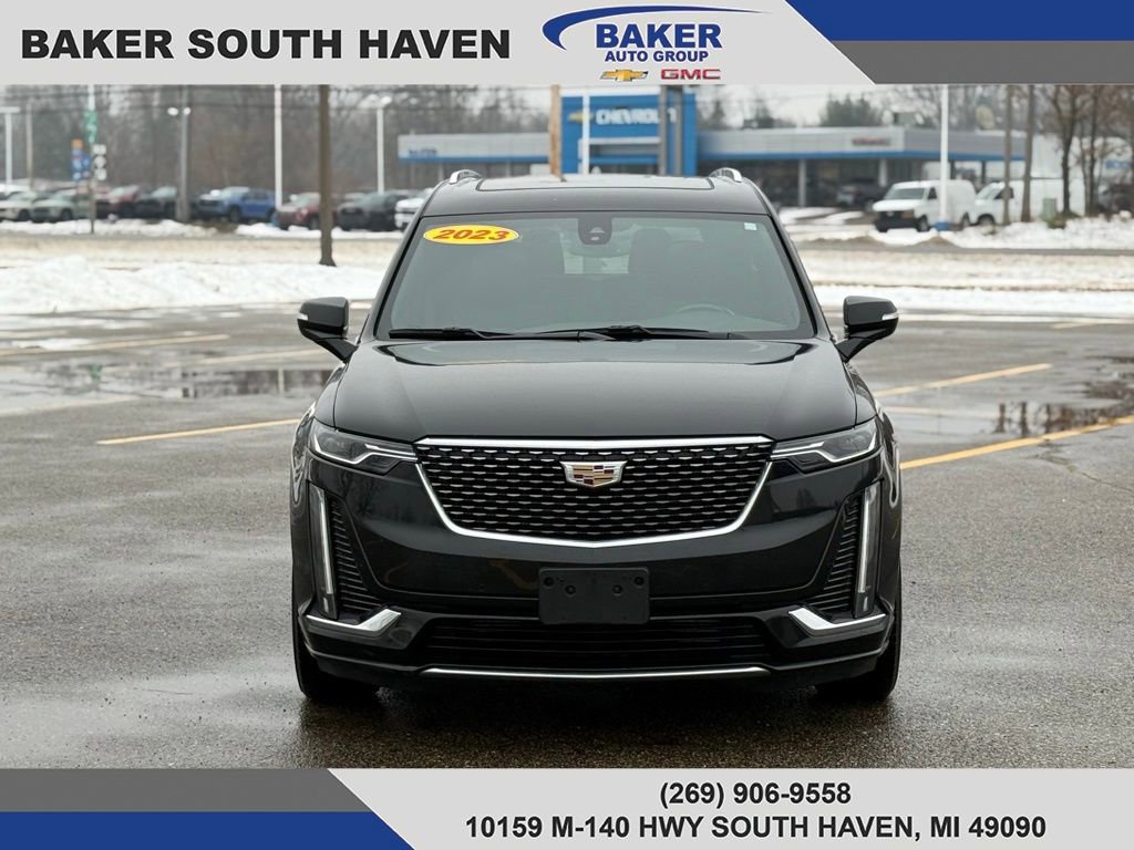 Used 2023 Cadillac XT6 Luxury image 2