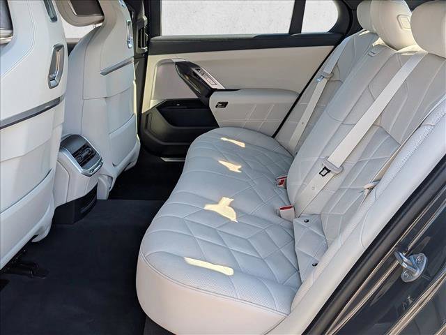 Certified 2023 BMW 760i xDrive AWD/4WD image 20