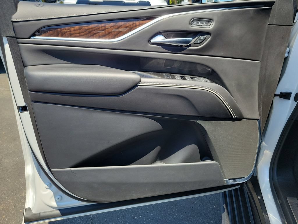 Certified 2022 Cadillac Escalade Sport Platinum w/ Heavy-Duty Trailer Package AWD/4WD image 22