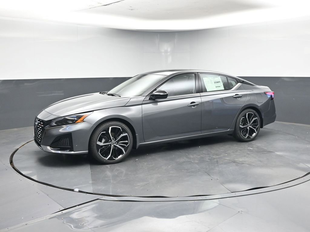 New 2025 Nissan Altima 2.5 SR image 8