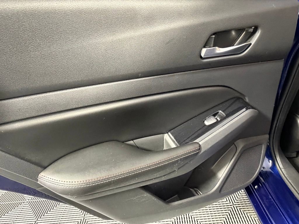 Used 2024 Nissan Altima 2.5 SR w/ SR Premium Package image 27