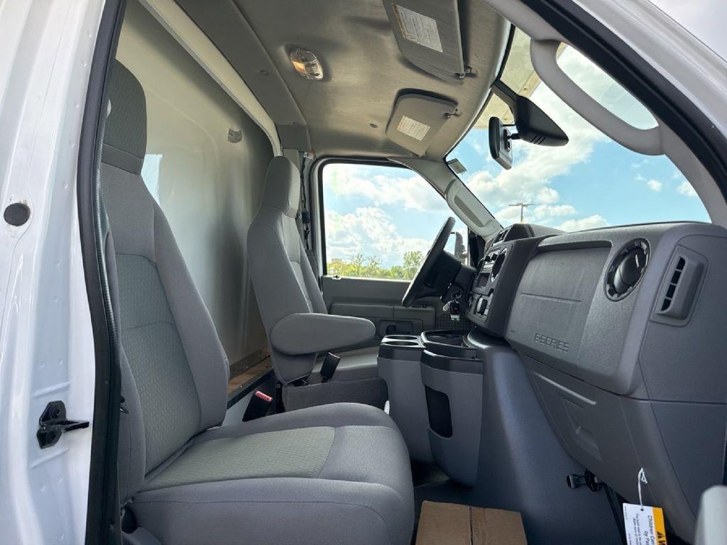 New 2026 Ford E-350 and Econoline 350 Super Duty w/ Ambulance Prep Package RWD image 18