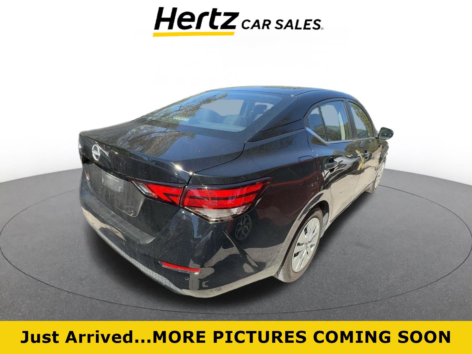 Used 2025 Nissan Sentra S image 1