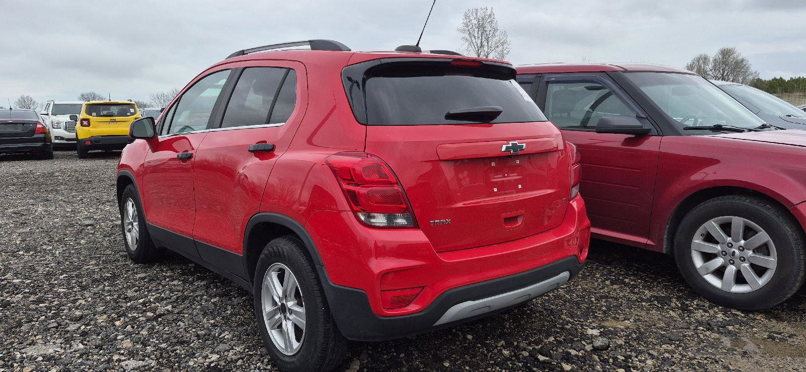 Used 2017 Chevrolet Trax LT w/ Sun & Sound Package image 4