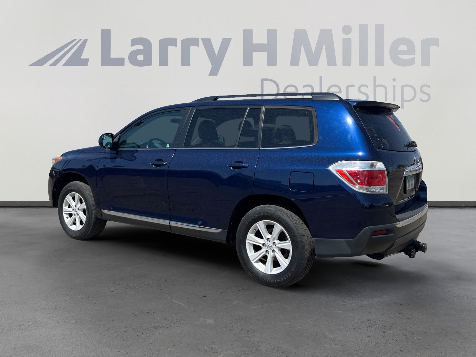 Used 2013 Toyota Highlander Plus image 3